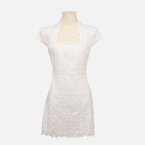 BERA - Kleid Lochpitze